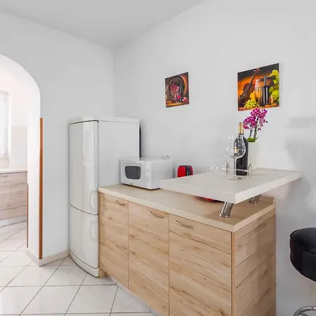 In Porec/istrien 10097 Holiday home