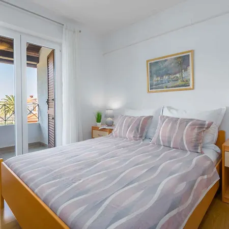 In Porec/istrien 10097 Holiday home *
