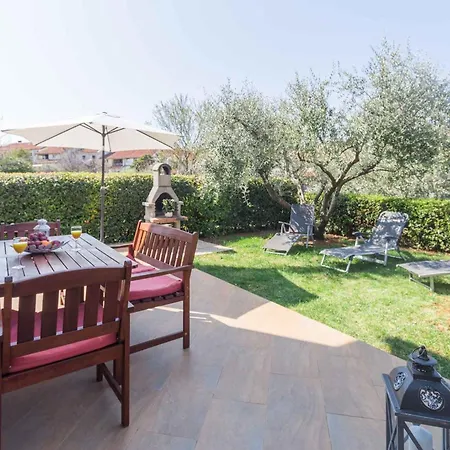 In Porec/istrien 10097 Holiday home *