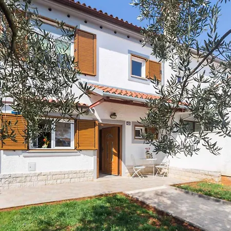 Casa vacanze In - Istrien 10097 Porec